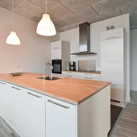 Дом отдыха Four-bedroom In *